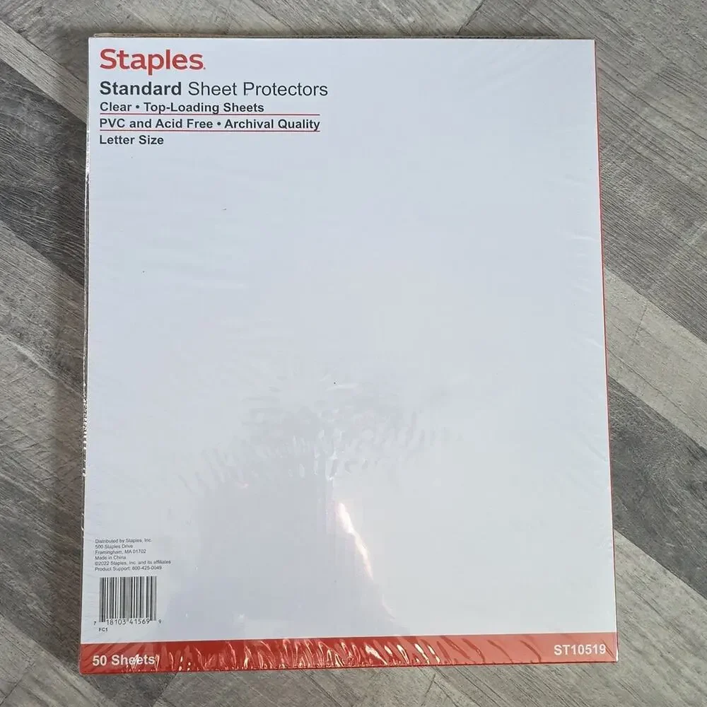 Staples Standard Sheet Protectors, 50